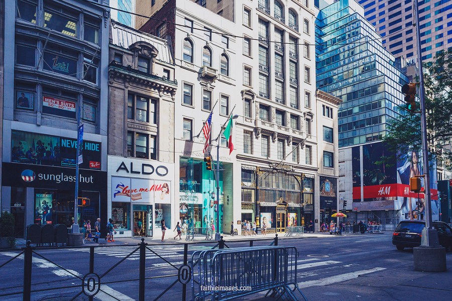 22577067843_10893c1863_b