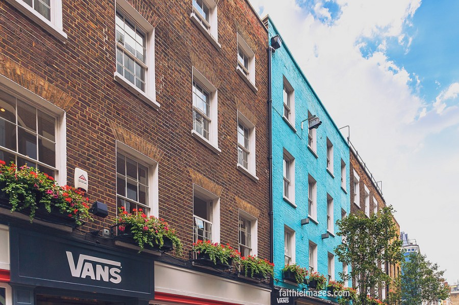 22823971147_35fe696b2b_b