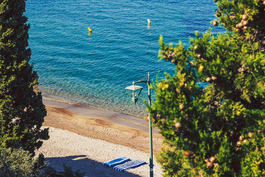 24197835741_b4f818811f_b