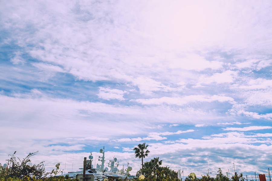 Cloudy Bay by Faithieimages