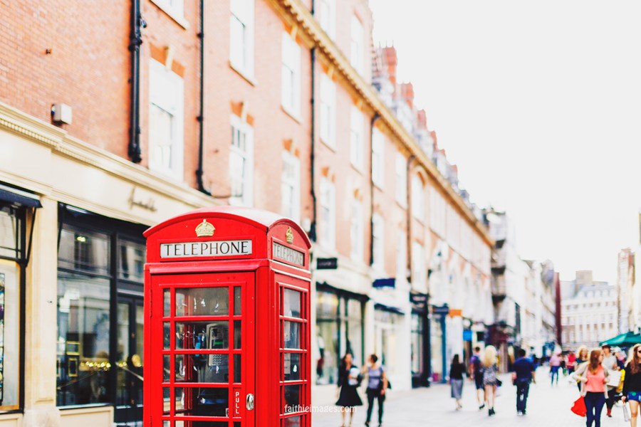 Royal red by Faithieimages 01